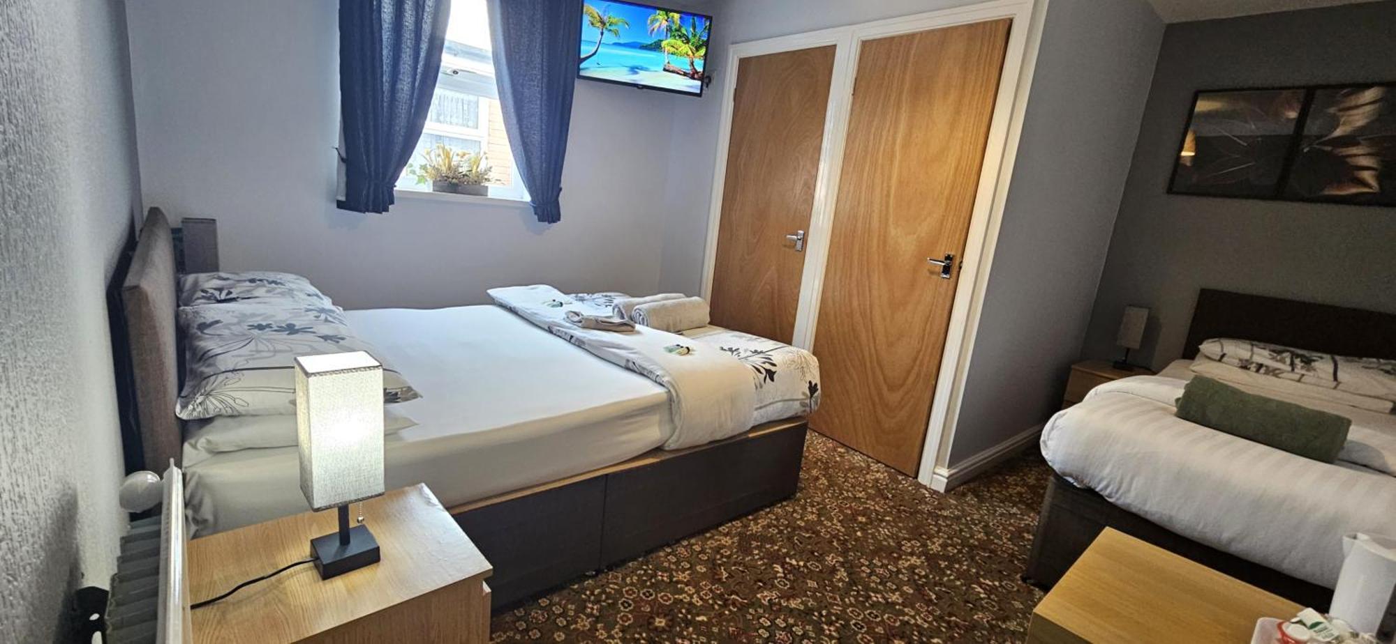 Denville Hotel Μπλάκπουλ Εξωτερικό φωτογραφία